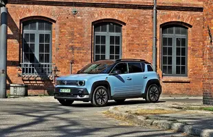 Renault 4 E-Tech Electric | Udany powrót do przeszłości
