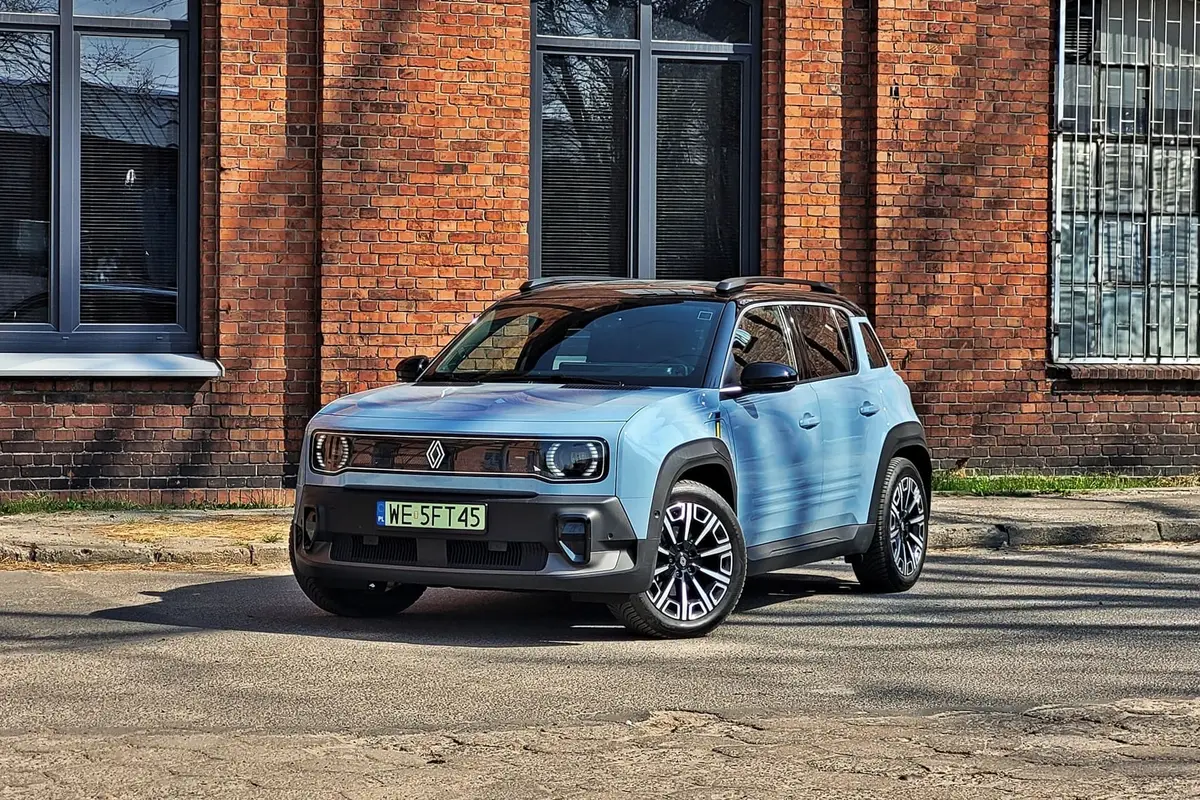 Renault 4 E-Tech Electric | Udany powrót do przeszłości