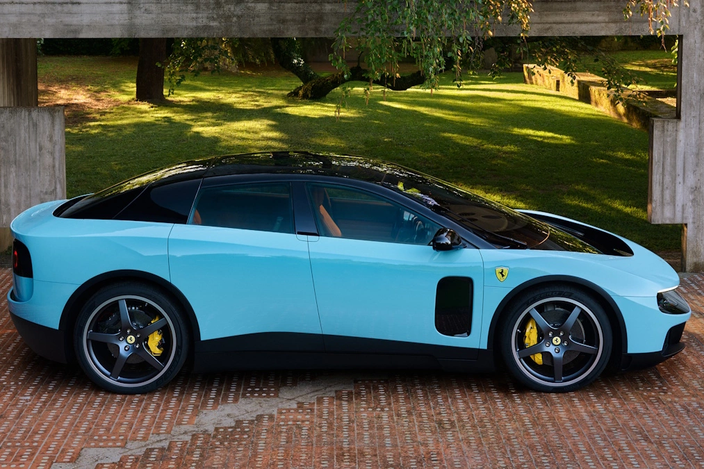 Ferrari Luce. Pierwszy elektryczne Ferrari szokuje wyglądem