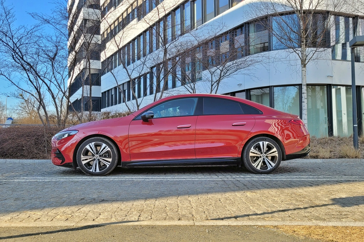 Mercedes CLA 250+ z technologią EQ | Prawdziwa gwiazda elektromobilności?