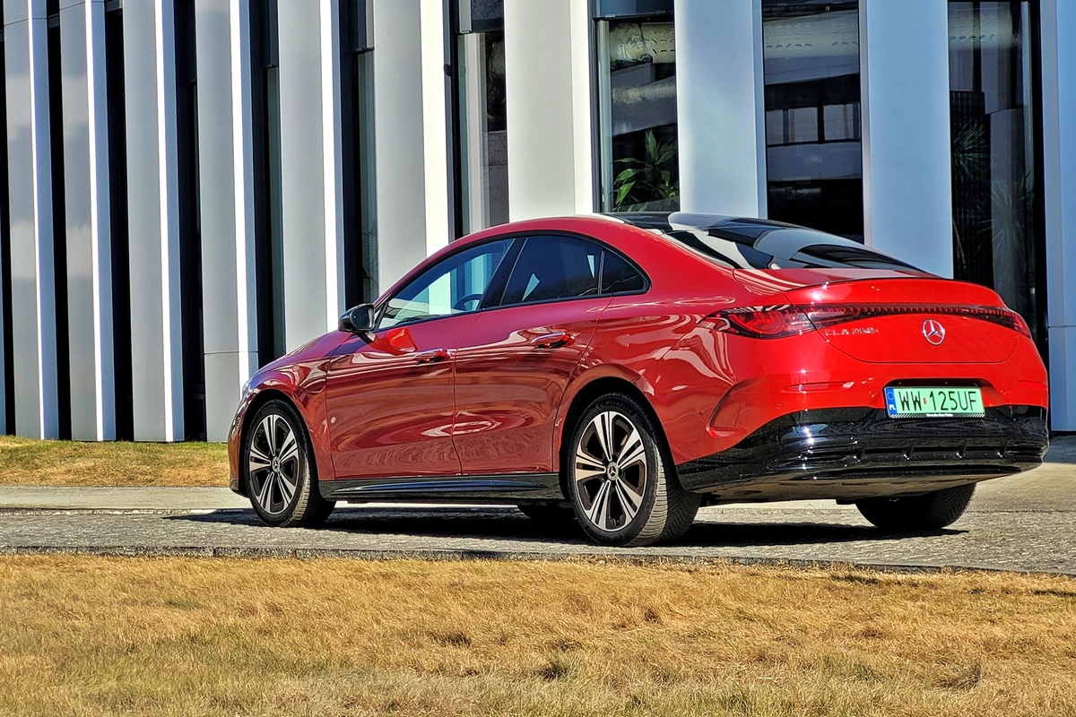 Mercedes CLA 250+ z technologią EQ | Prawdziwa gwiazda elektromobilności?