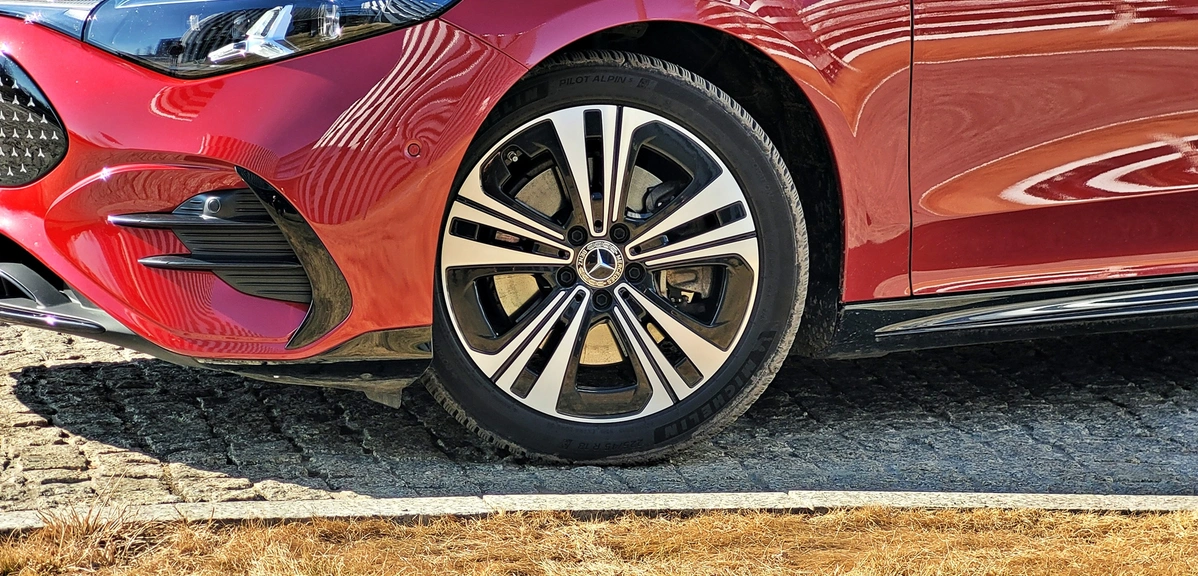 Mercedes CLA 250+ z technologią EQ | Test | ChceAuto