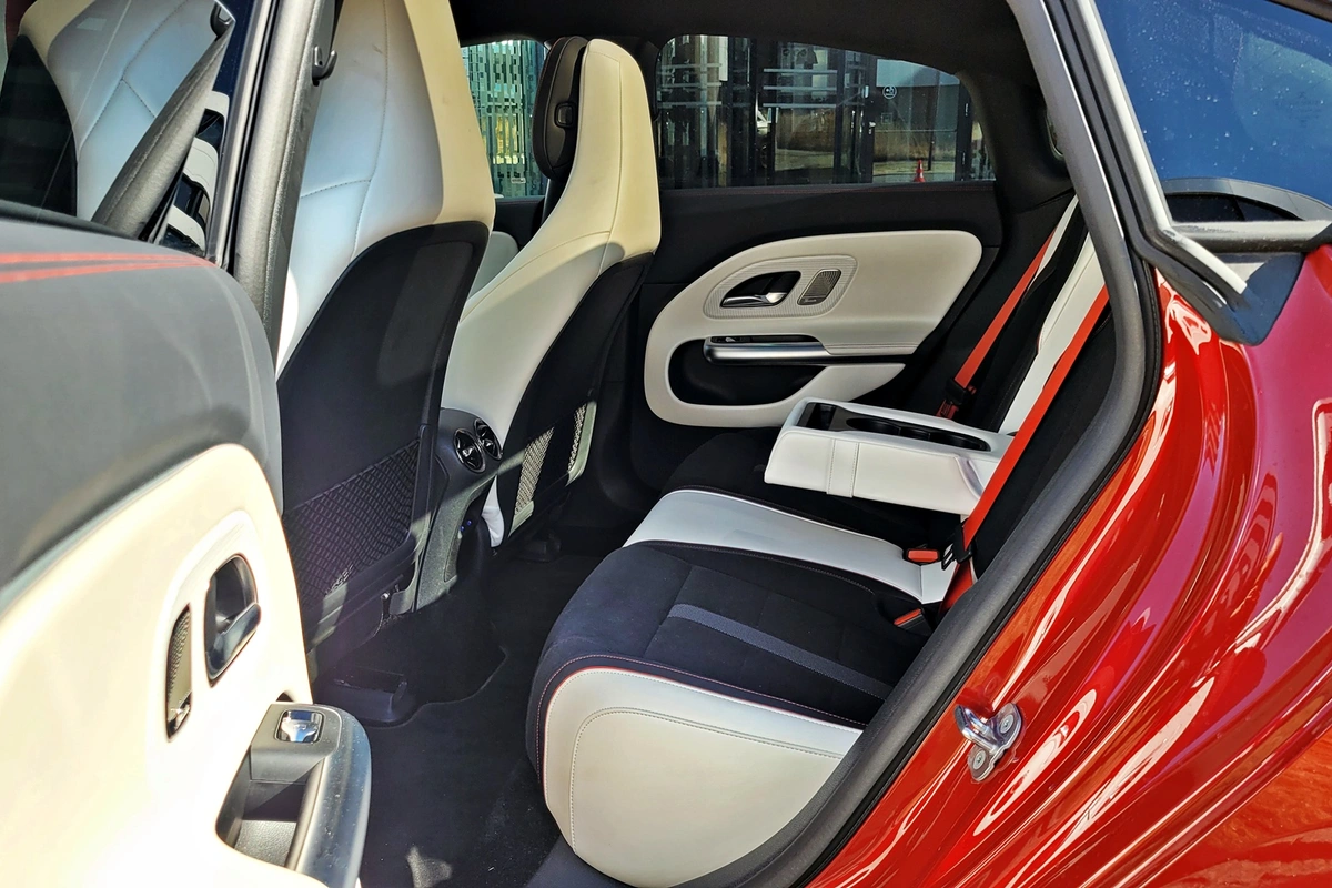 Mercedes CLA 250+ z technologią EQ | Prawdziwa gwiazda elektromobilności?