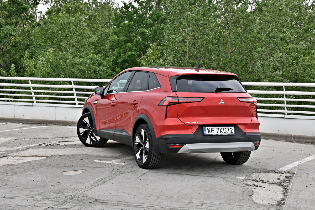Mitsubishi Grandis 1.3 MHEV | Efekt współpracy z Renault