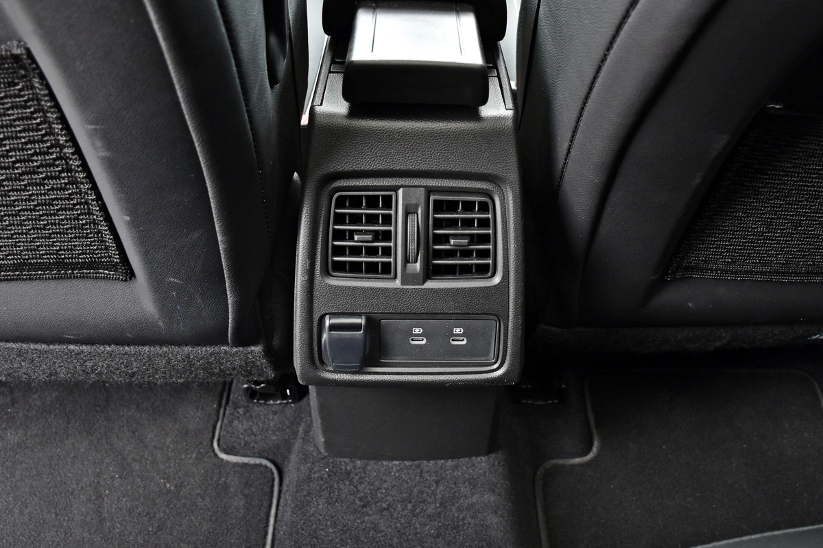 Mitsubishi Grandis 1.3 MHEV | Efekt współpracy z Renault