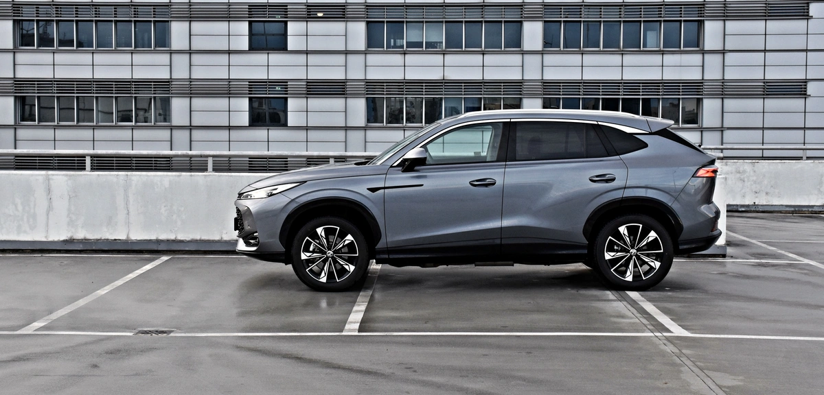 MG HS Hybrid+ | Test, opinie | ChceAuto