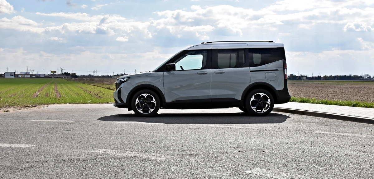 Ford E-Tourneo Courier Active | Test, opinie | ChceAuto
