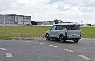 Ford E-Tourneo Courier Active | Czy elektryczne auto użytkowo-rodzinne ma sens?