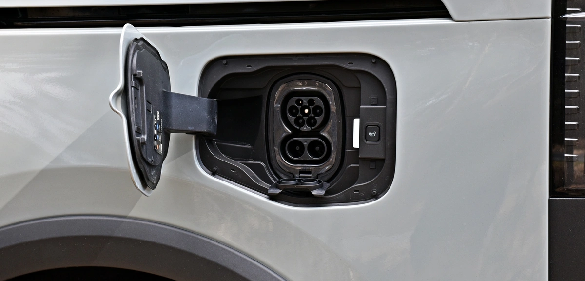 Ford E-Tourneo Courier Active | Test, opinie | ChceAuto