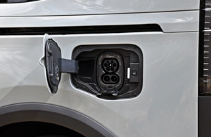 Ford E-Tourneo Courier Active | Czy elektryczne auto użytkowo-rodzinne ma sens?
