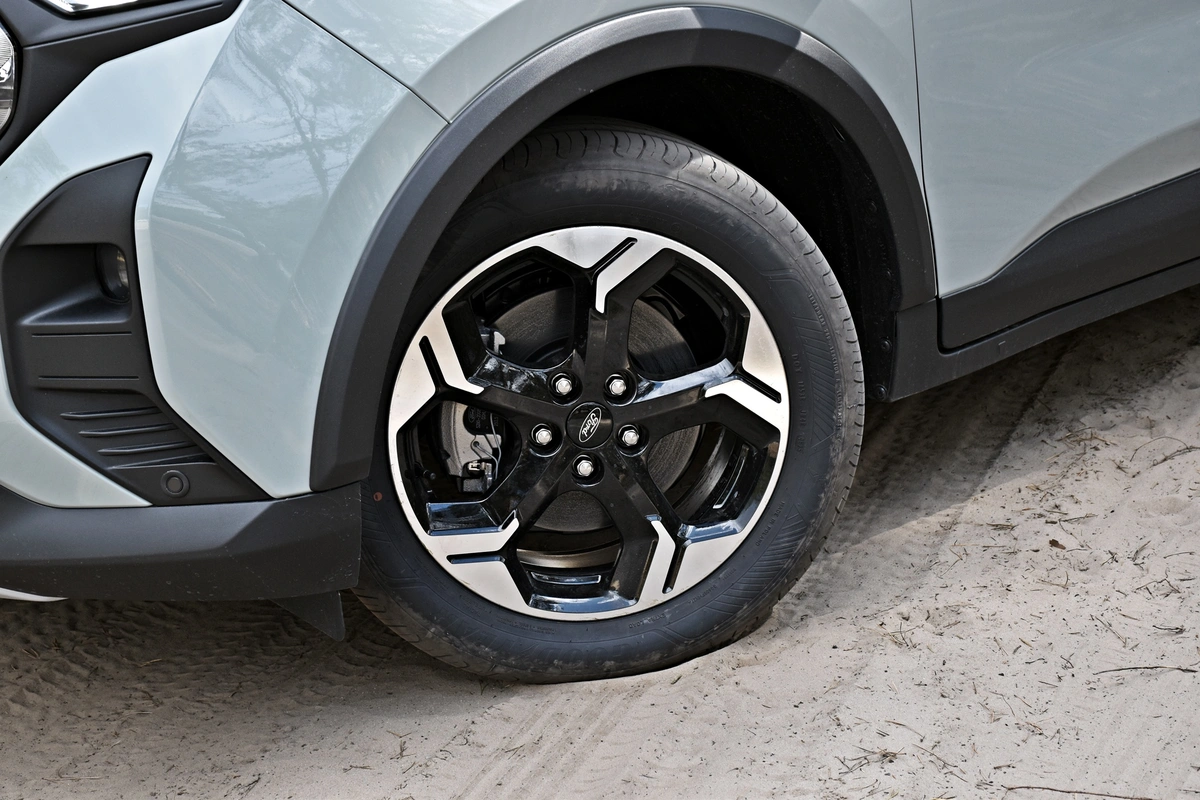 Ford E-Tourneo Courier Active | Czy elektryczne auto użytkowo-rodzinne ma sens?