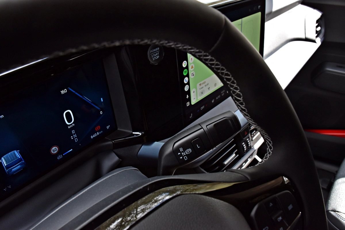 Ford E-Tourneo Courier Active | Czy elektryczne auto użytkowo-rodzinne ma sens?