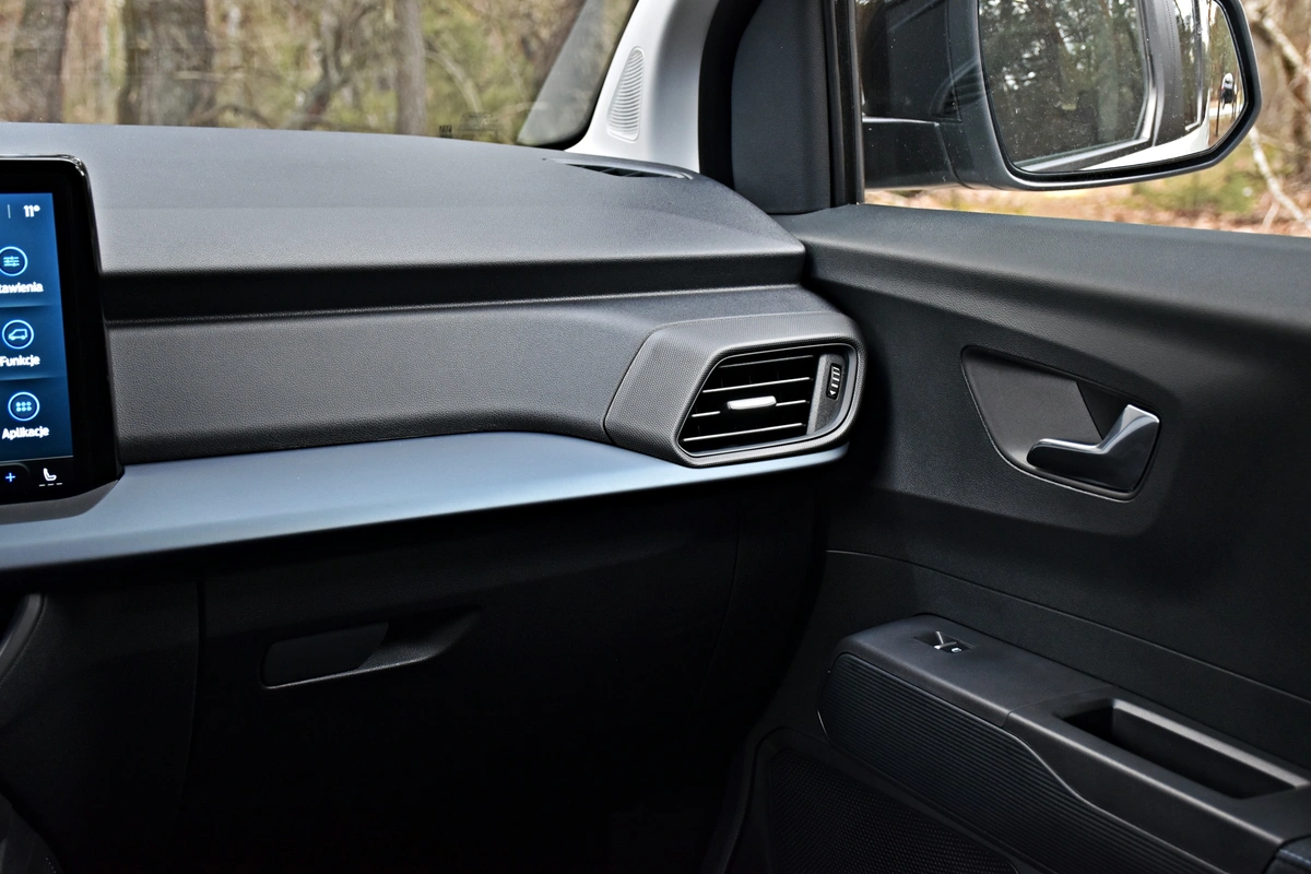 Ford E-Tourneo Courier Active | Czy elektryczne auto użytkowo-rodzinne ma sens?