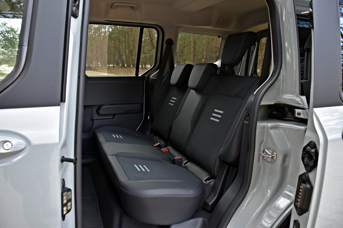 Ford E-Tourneo Courier Active | Czy elektryczne auto użytkowo-rodzinne ma sens?