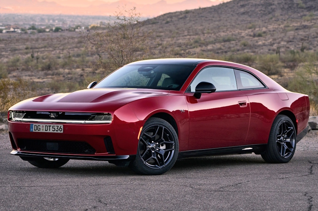 Dodge Charger wjeżdża do Europy