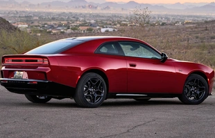 Dodge Charger wjeżdża do Europy