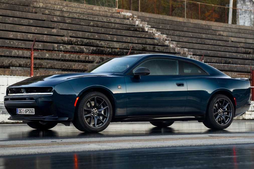 Dodge Charger wjeżdża do Europy