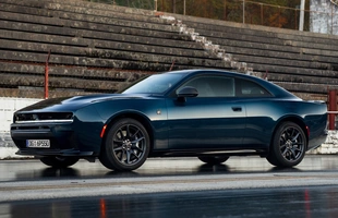 Dodge Charger wjeżdża do Europy
