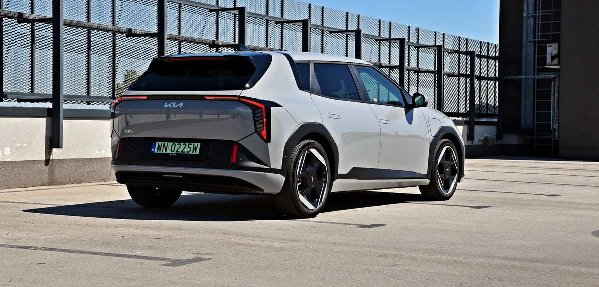 KIA EV4 | Test, opinie | ChceAuto