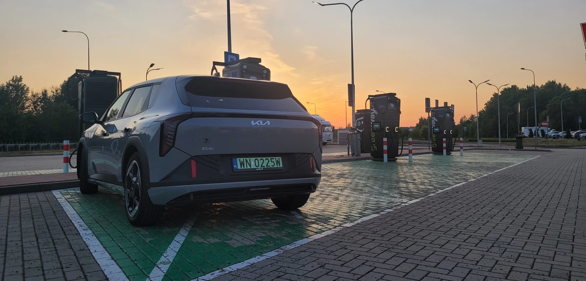 KIA EV4 | Test, opinie | ChceAuto