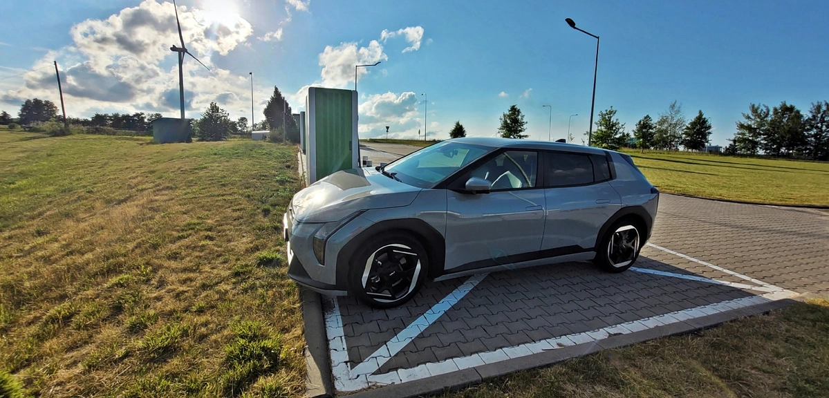 KIA EV4 | Test, opinie | ChceAuto
