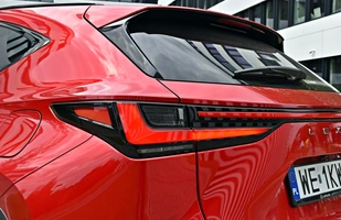 Lexus NX 450h+ | Luksusowa Toyota RAV4 czy jednak coś więcej?
