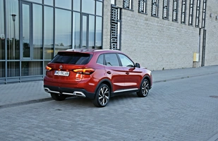MG ZS Hybrid+ | Nietypowy pomysł na hybrydę