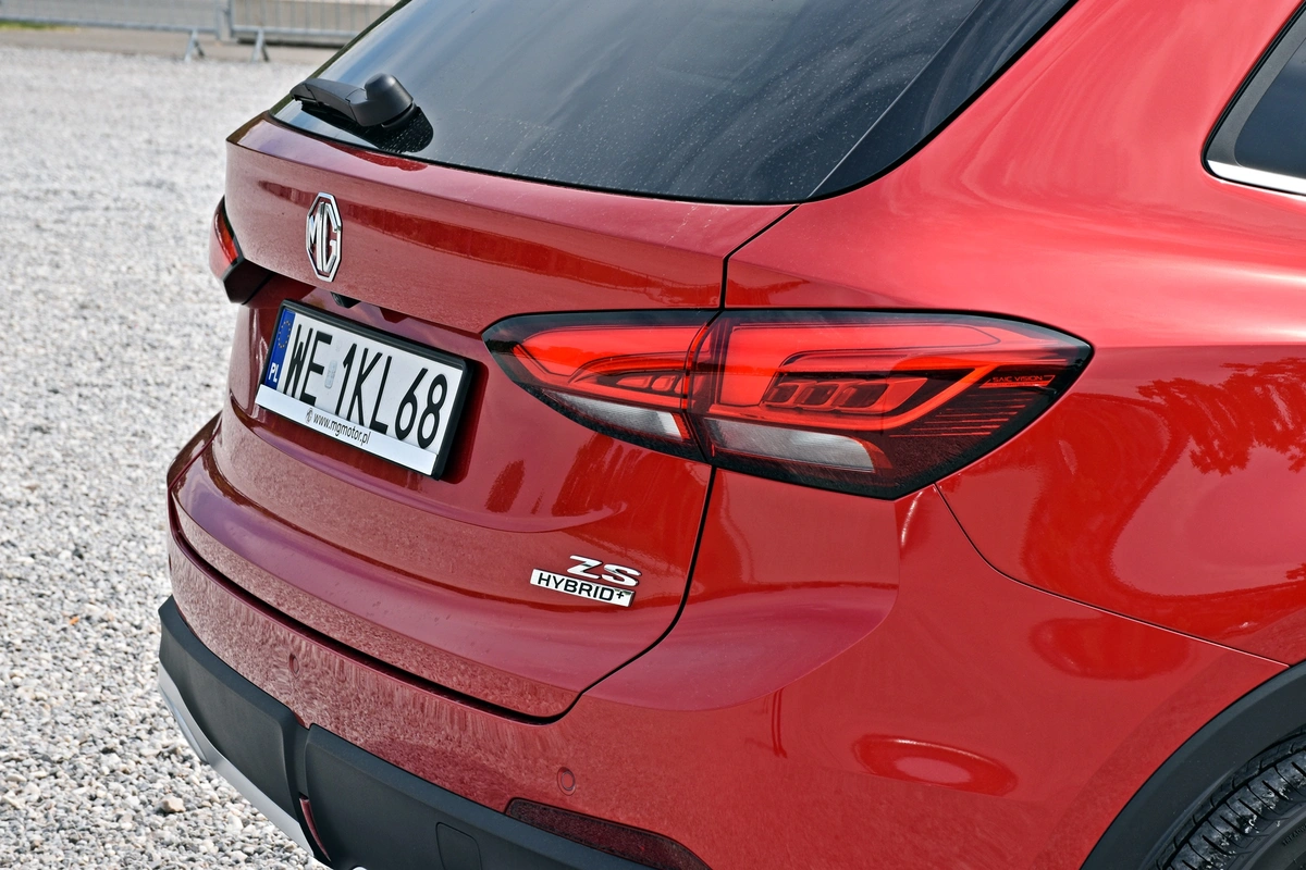 MG ZS Hybrid+ | Nietypowy pomysł na hybrydę