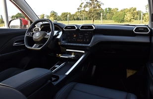 MG ZS Hybrid+ | Nietypowy pomysł na hybrydę