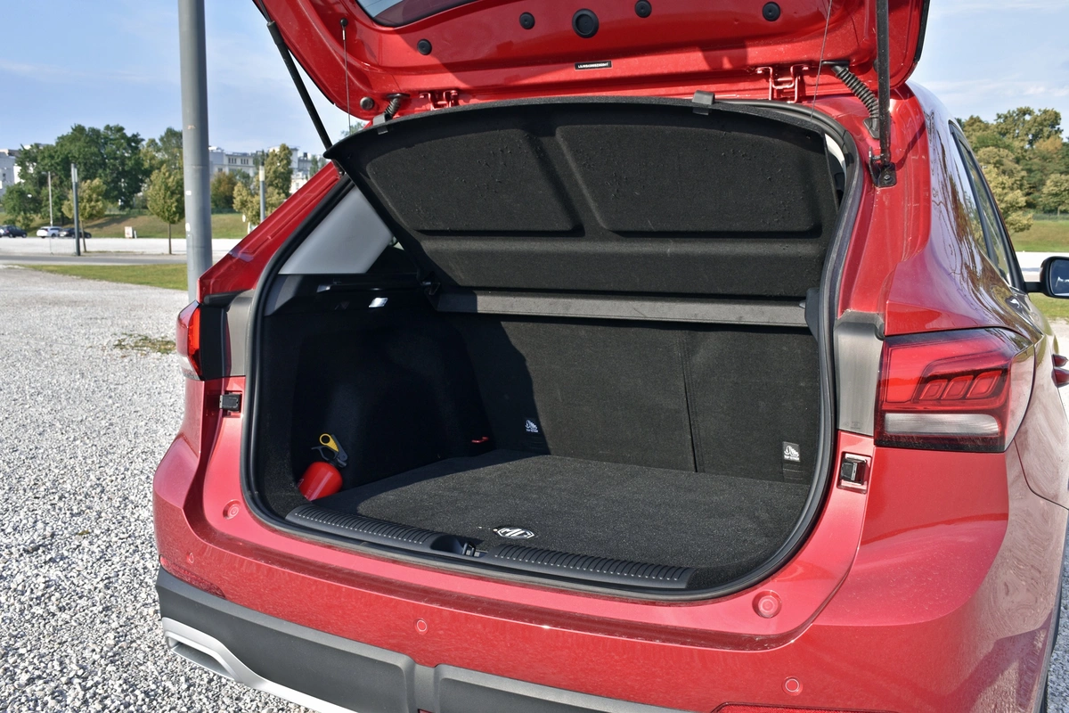 MG ZS Hybrid+ | Nietypowy pomysł na hybrydę