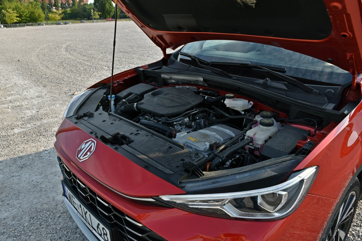 MG ZS Hybrid+ | Nietypowy pomysł na hybrydę