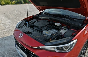 MG ZS Hybrid+ | Nietypowy pomysł na hybrydę
