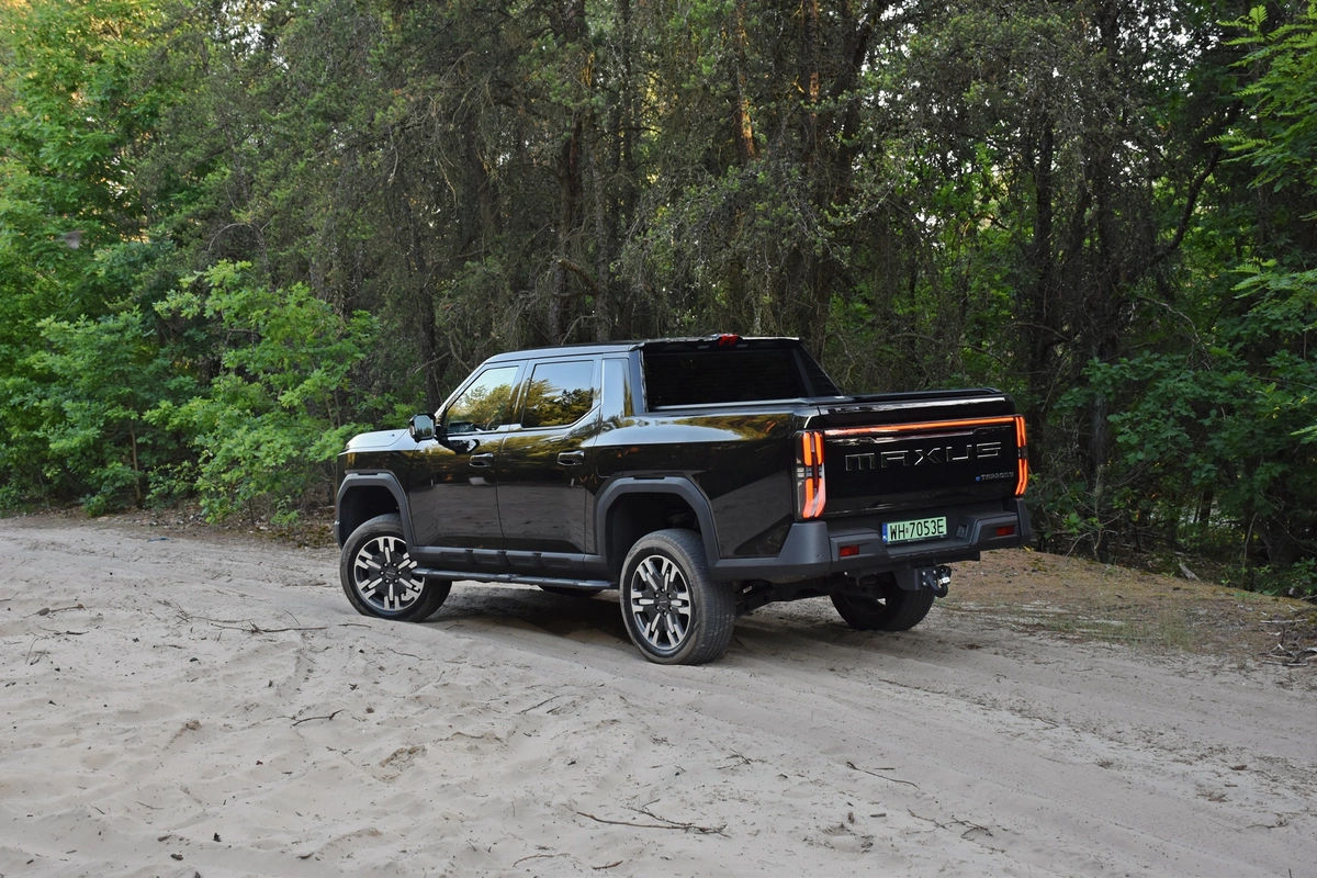 Maxus eTerron 9 | Najlepiej jeżdżący pick-up na rynku?