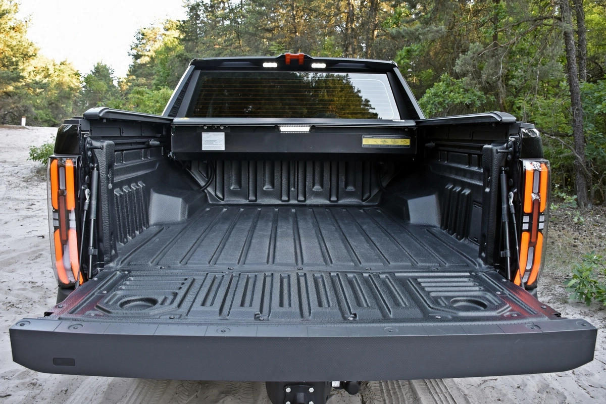 Maxus eTerron 9 | Najlepiej jeżdżący pick-up na rynku?