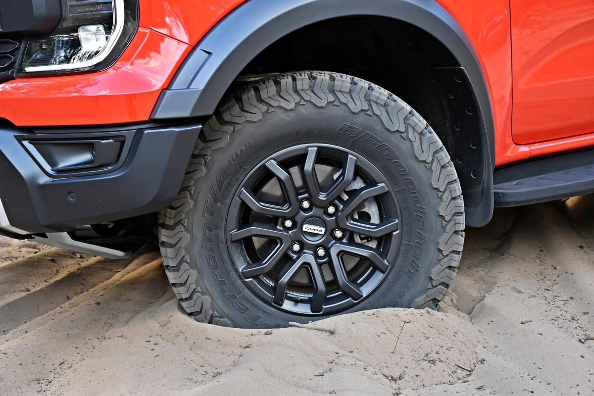 Ford Ranger Raptor 2026 | Jedyny taki pick-up na rynku