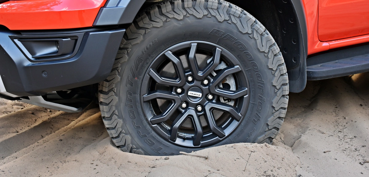 Ford Ranger Raptor 2026 | Test, opinie | ChceAuto