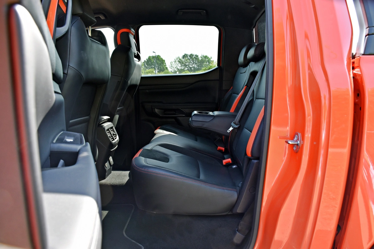 Ford Ranger Raptor 2026 | Jedyny taki pick-up na rynku