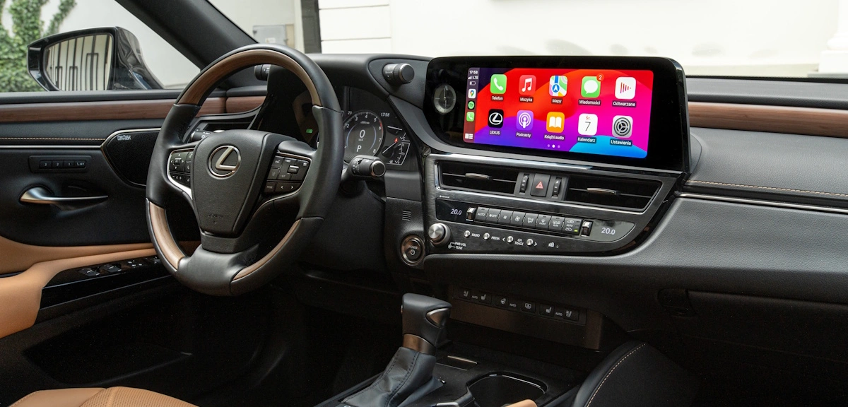 Lexus ES VII