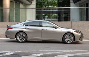 Lexus ES Final Edition. Ostatni moment na zakup