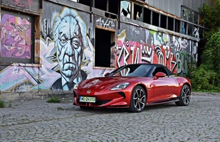MG Cyberster | Ależ oni się popisują…