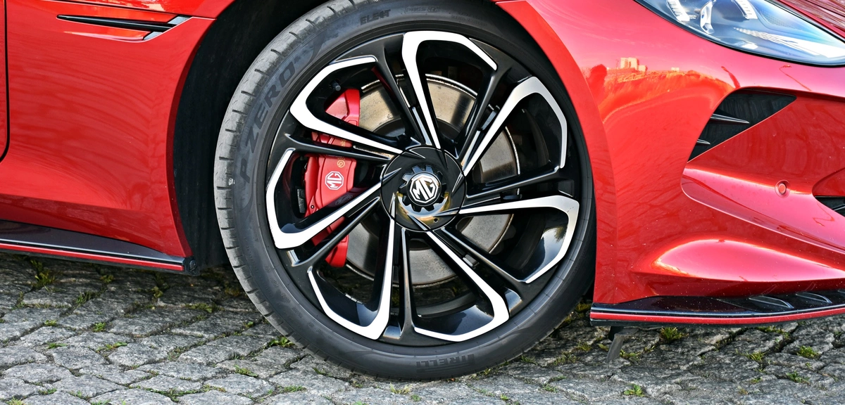MG Cyberster | Test, opinie | ChceAuto