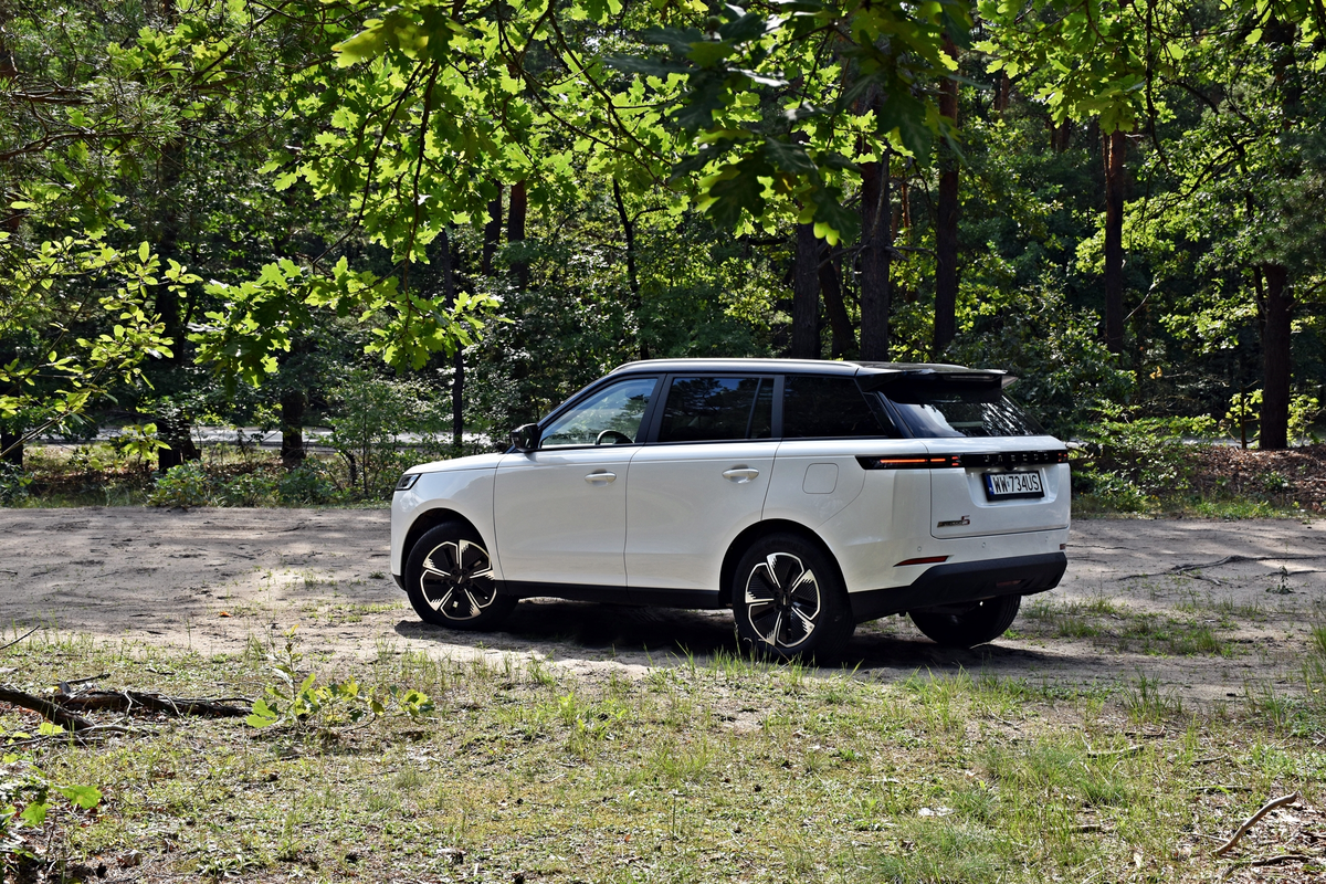 Jaecoo 5 | Wygląda jak Range Rover, ale konkuruje z Dacią Duster