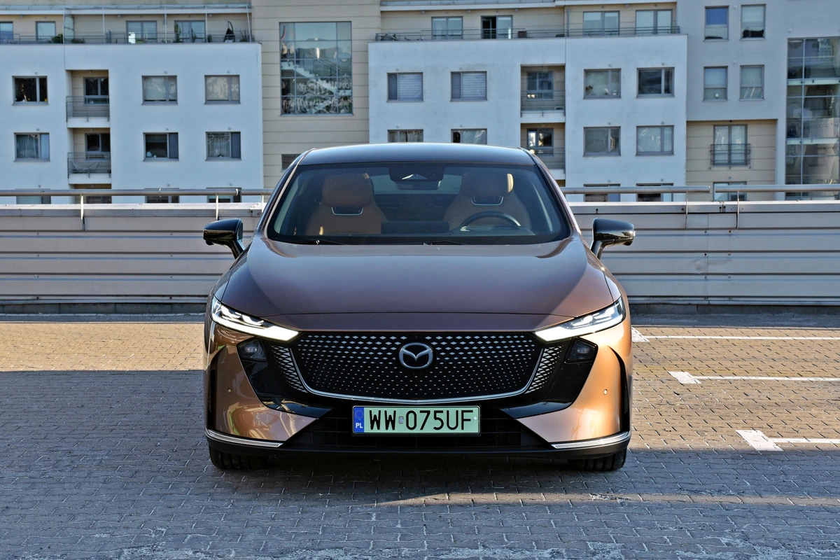 Mazda 6e Long Range | Pasuje do tej marki, ale…