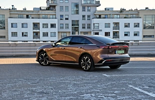 Mazda 6e Long Range | Pasuje do tej marki, ale…