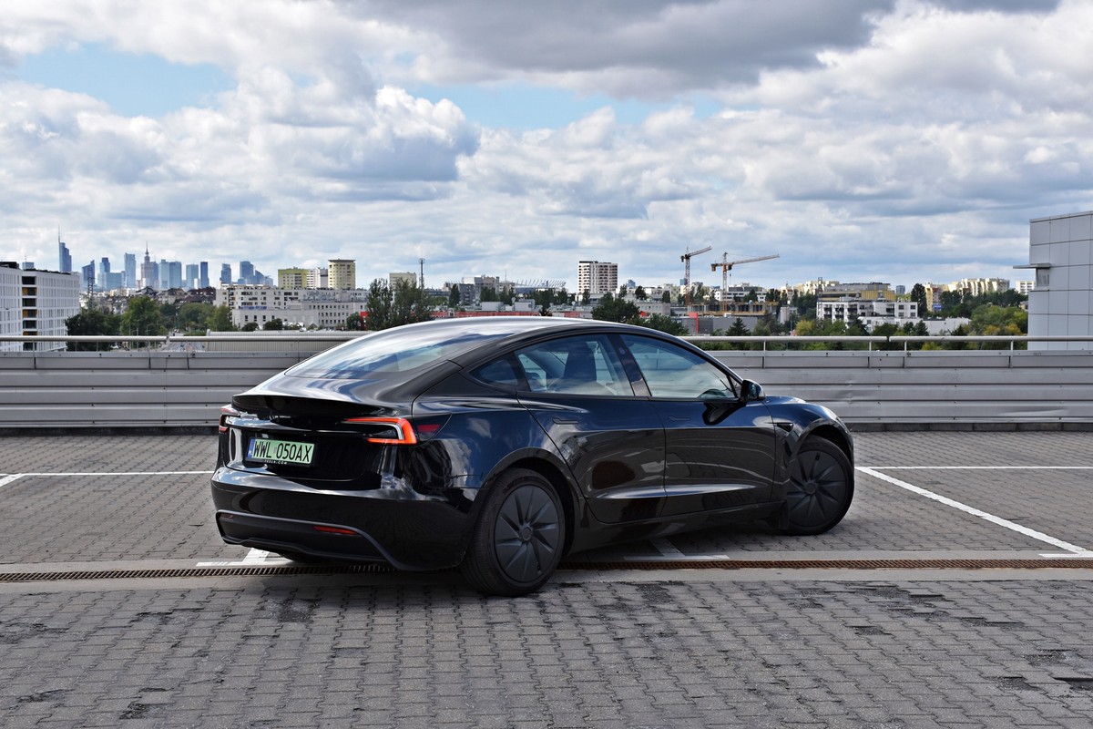 Tesla Model 3 RWD | Czy podstawowa wersja daje radę?