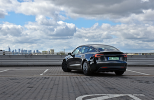 Tesla Model 3 RWD | Czy podstawowa wersja daje radę?
