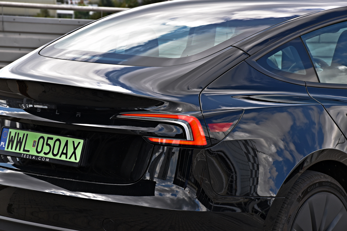 Tesla Model 3 RWD | Czy podstawowa wersja daje radę?