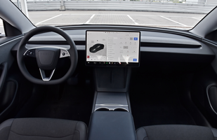 Tesla Model 3 RWD | Czy podstawowa wersja daje radę?