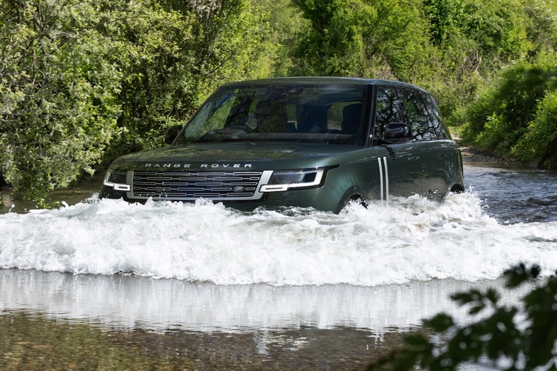 Range Rover Electric oficjalnie
