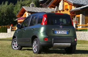 Fiat Panda 4x4 już w Polsce. Znamy cenę — zdjęcie 10